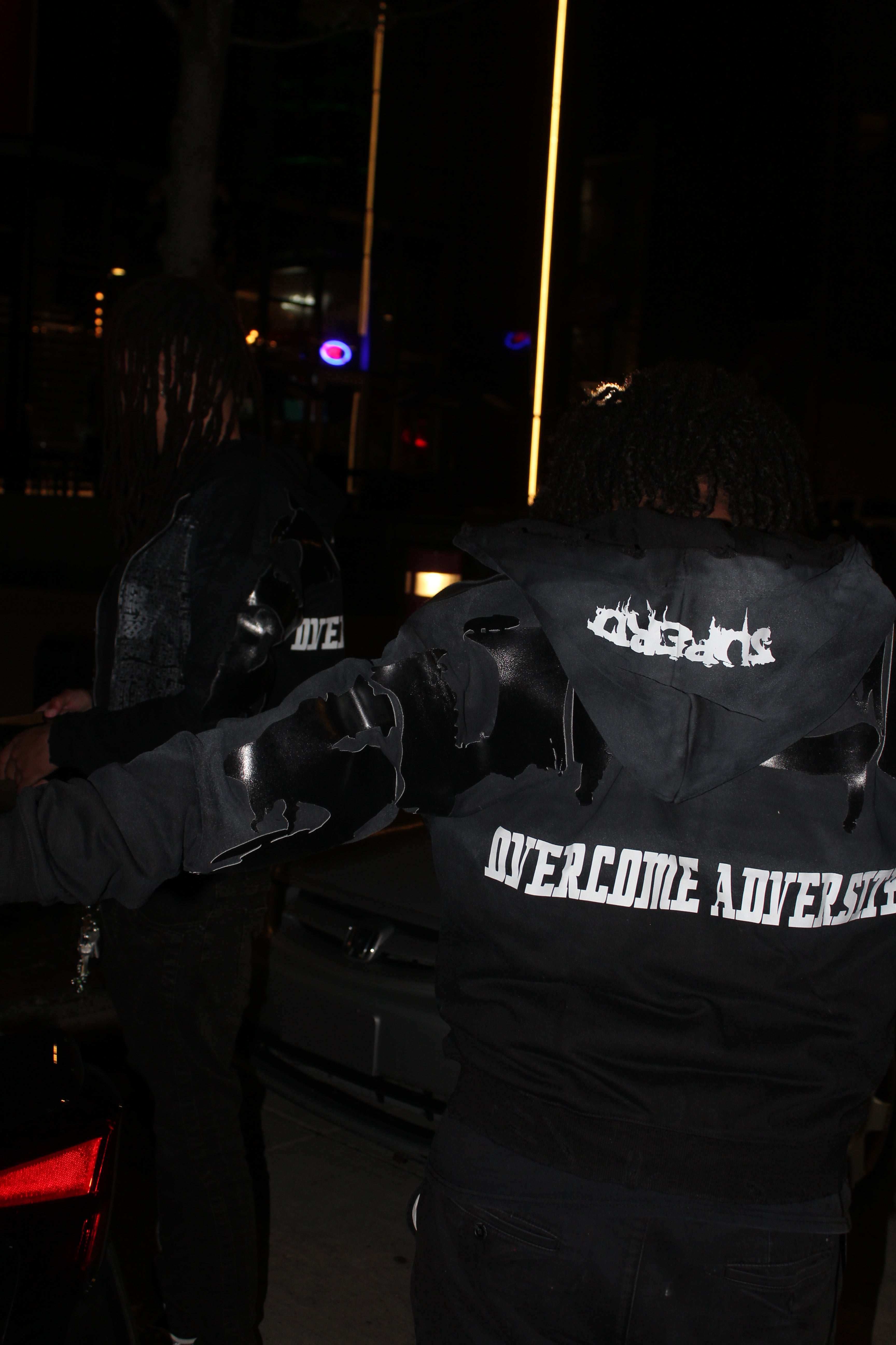 “HEAD ON A SWIVEL” ZIP UP (BLACK & WHITE)