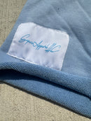 CROPPED "HEAD ON A SWIVEL" SHIRT (BLUE & WHITE)