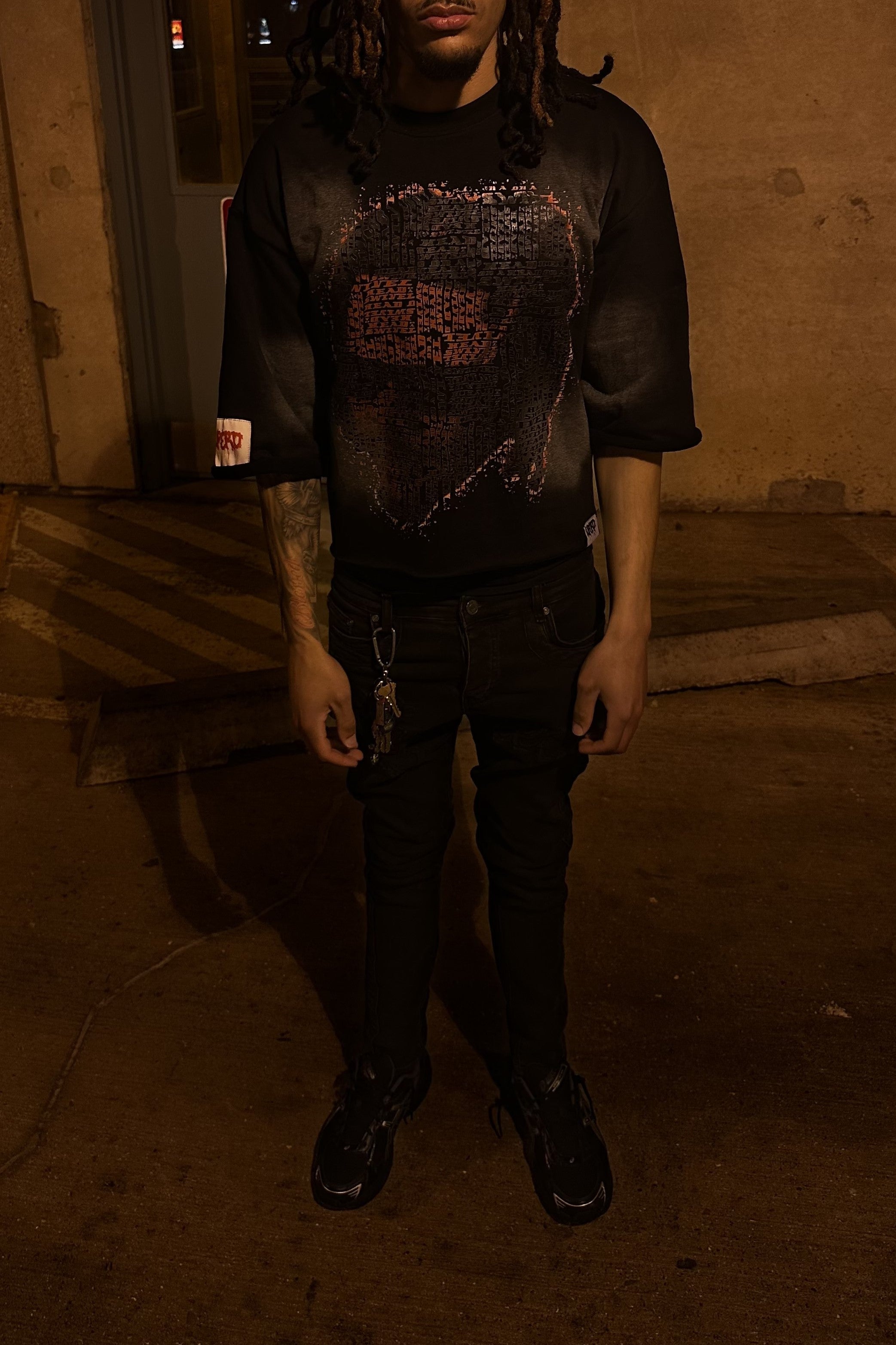 CROPPED “HEAD ON A SWIVEL” SHIRT (BLACK & RED)